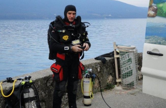  Buceo en el lago Bourget 